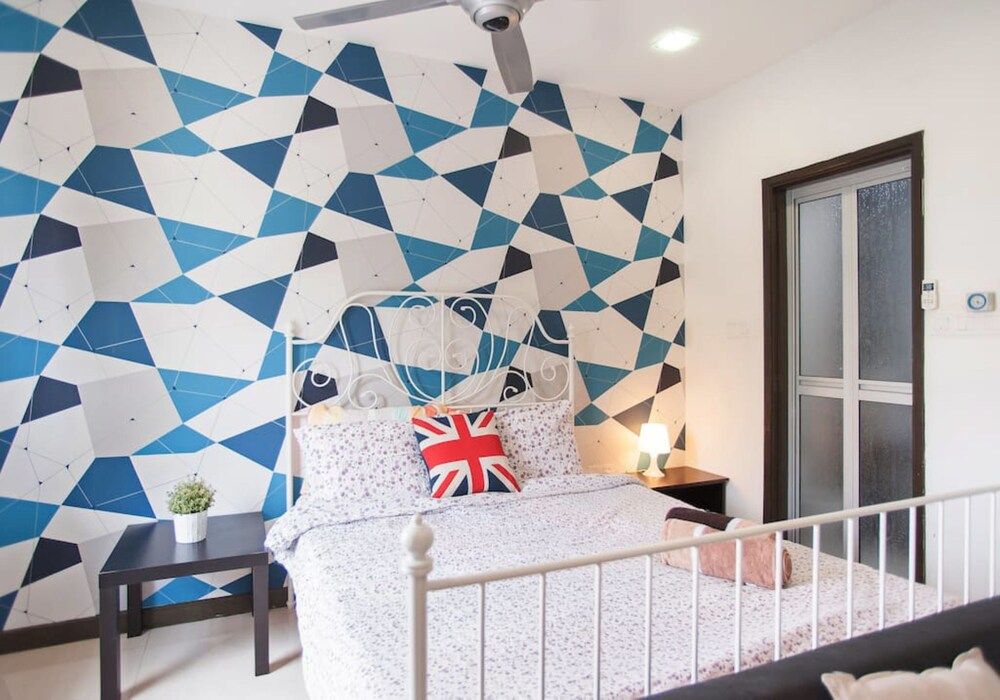 undefined Ritze Perdana One A by SYNC 7