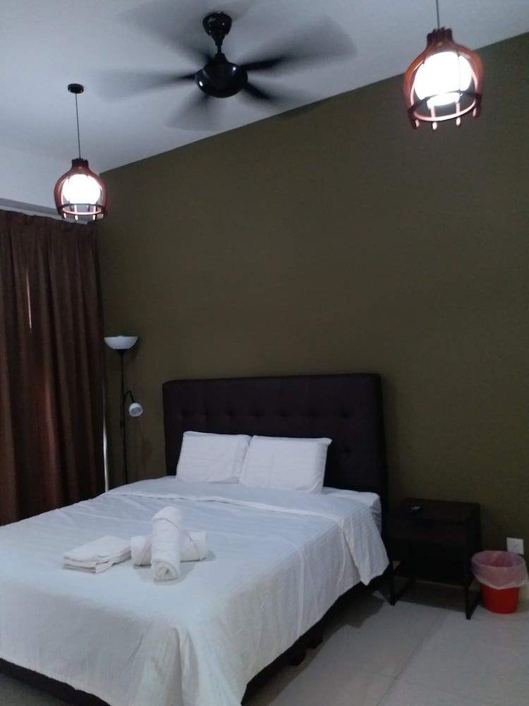 undefined Dashing 1BR Next To Surian MRT 31 8