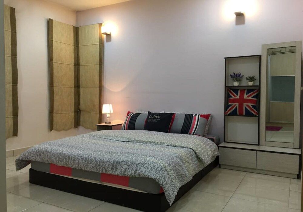 undefined Casa Indah by SYNC 10