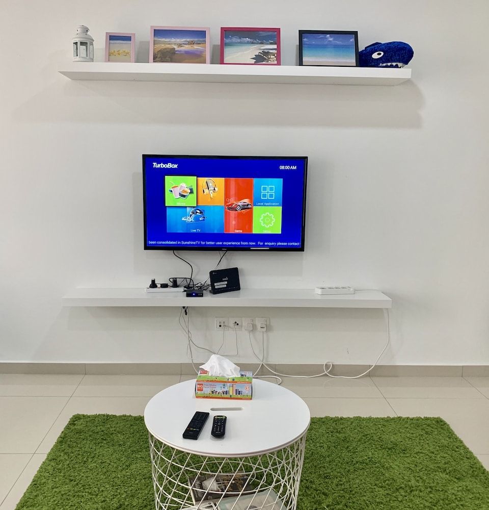 Ginger8 @ Pinnacle PJ Family Studio Suite 7