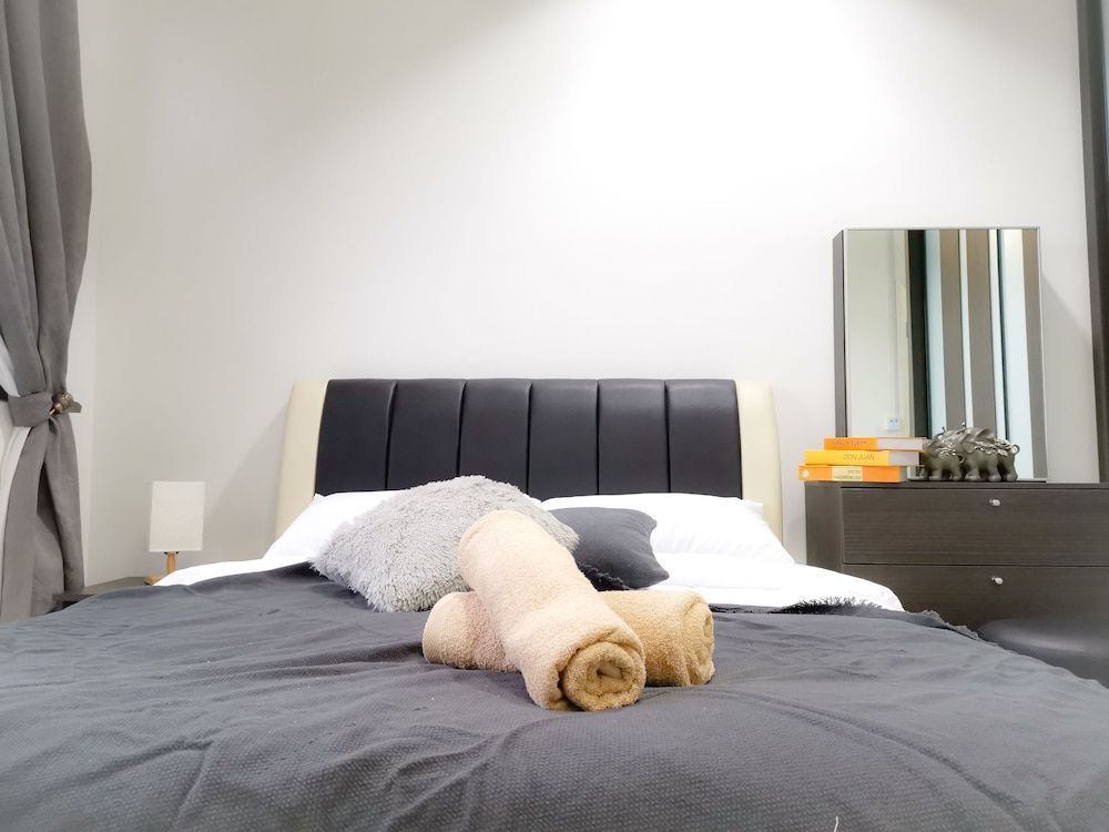 undefined Icon City Service Apartment 10