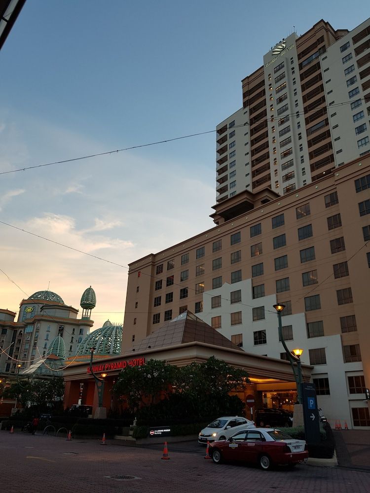 undefined Luxury Studio Room at Sunway Pyramid 4