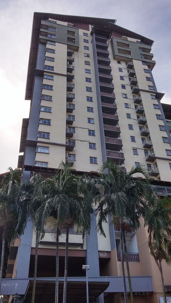 undefined Couchbee at Perdana Exclusive Condominium 3