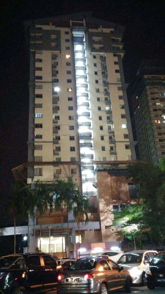 undefined Couchbee at Perdana Exclusive Condominium 6