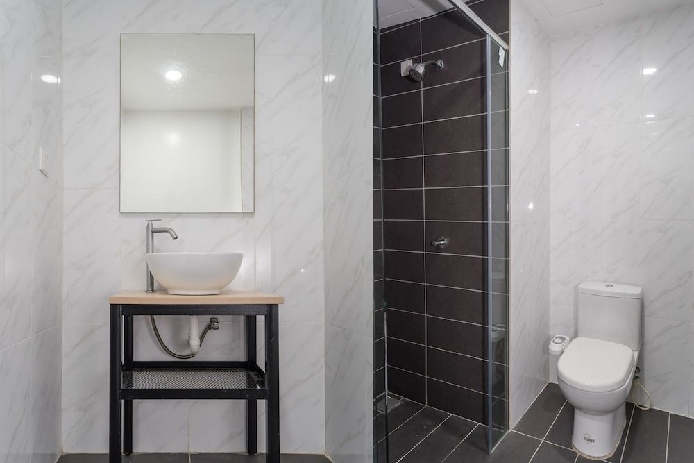 undefined OYO Home 43951 Fair  Studio Empire City Marriot 7