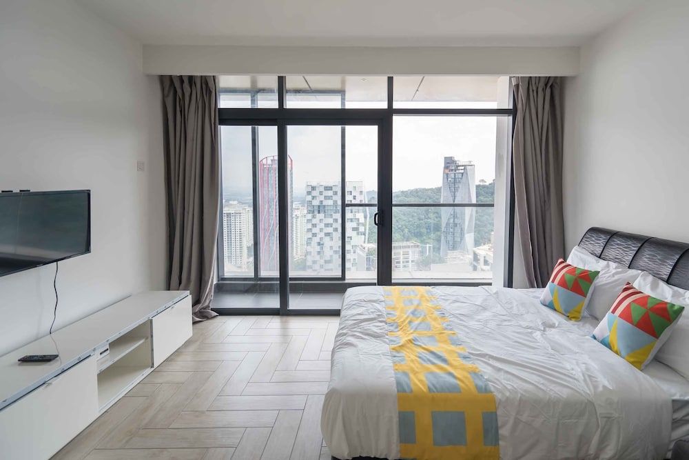 undefined OYO Home 43951 Fair  Studio Empire City Marriot 4