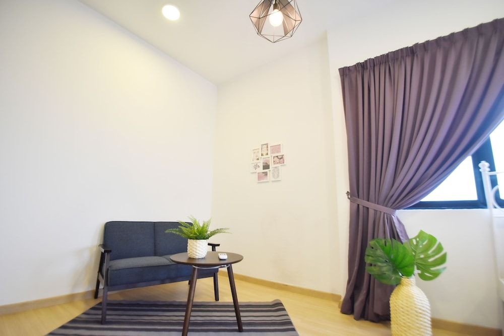 undefined GT Home Encorp Strand Residence 9