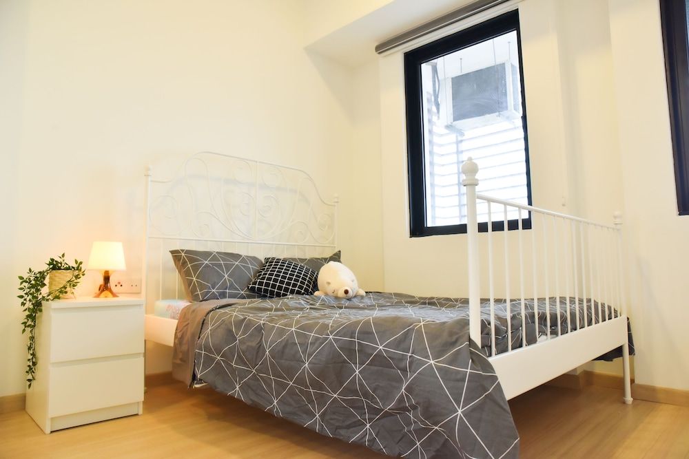 undefined GT Home Encorp Strand Residence 8