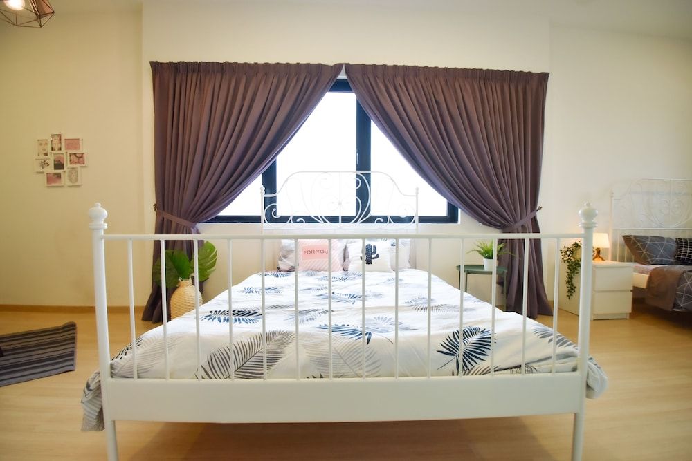 undefined GT Home Encorp Strand Residence 7