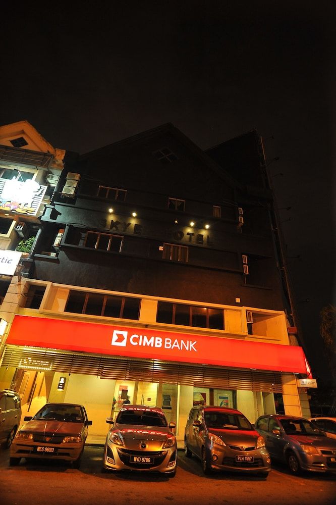 undefined Skye Hotel 8