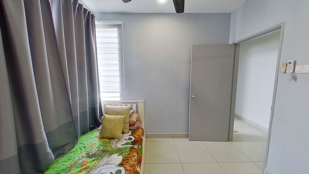 Alyssa Dwiputra Homestay Economy Condo 7
