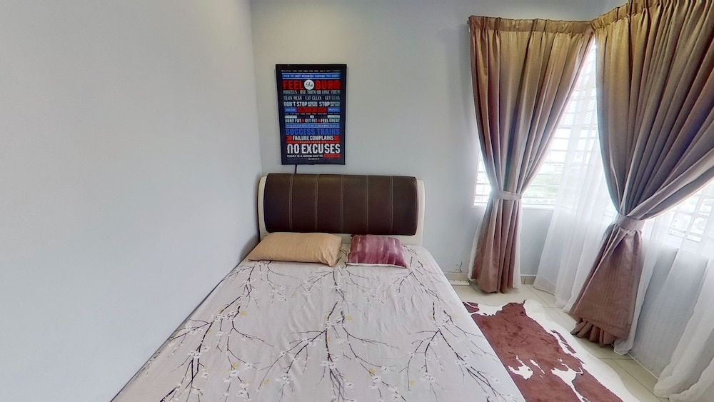 Alyssa Dwiputra Homestay Economy Condo 12