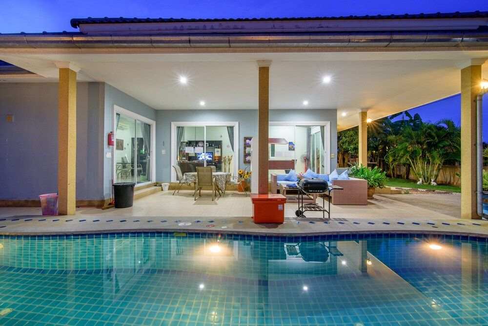 undefined Blue Sky Pool Villa 3