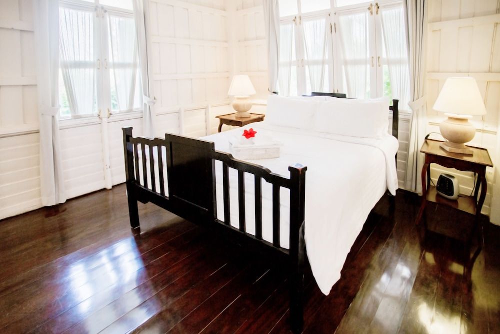 undefined The Hen Hua Hin Private Beach Villa 2