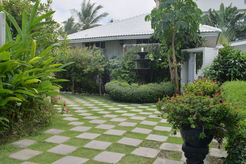 undefined The Hen Hua Hin Private Beach Villa 10