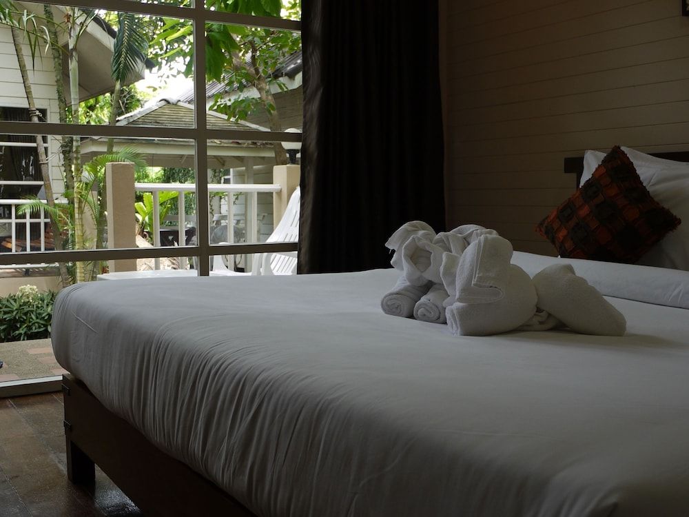 Reera Resort Cottage with Garden View 8