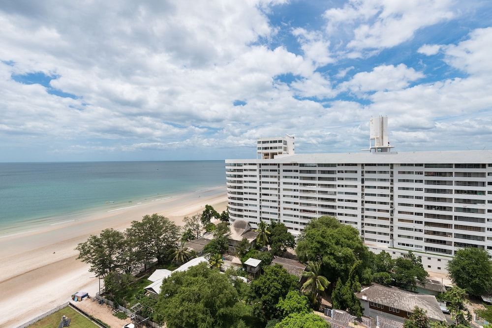 Hua Hin Luxury Condo by Passionata 2-Bedroom Condo 10