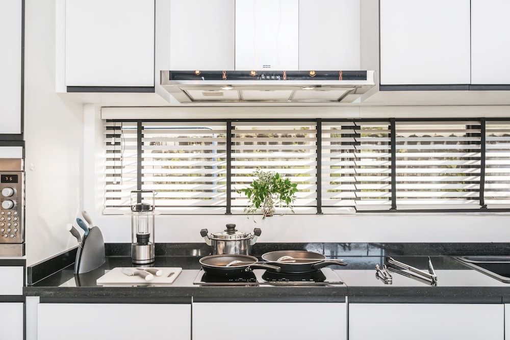 undefined Alexa 218 By Favstay 9