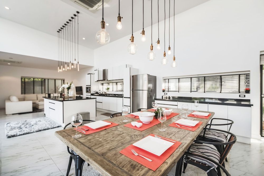 undefined Alexa 218 By Favstay 7