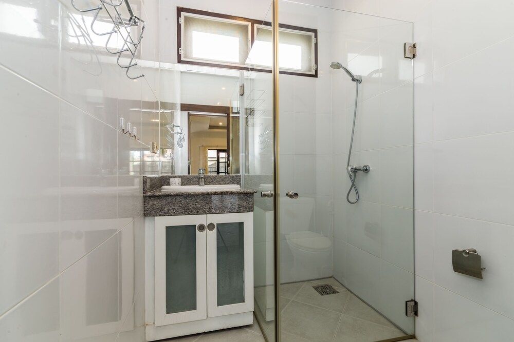 Orchid Paradise Homes OPV22 Standard Villa, 3 Bedrooms, Non Smoking, Kitchen 6