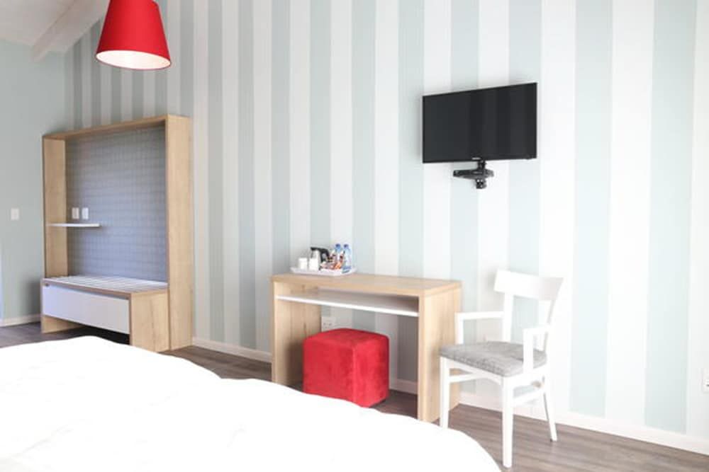 Namib Guesthouse Luxury Room 4