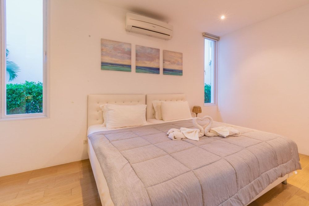 Luxury 3 Bedroom Villa, Sea View (PM-A5) Family Villa 8