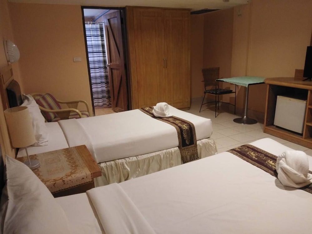 undefined OYO 897 Ansu Hotel 8