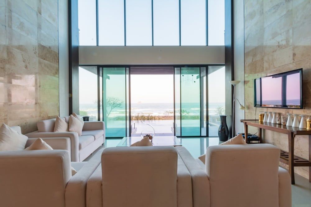 Beach Front 4 Bedroom Pool Villa RV Villa, 4 Bedrooms 15