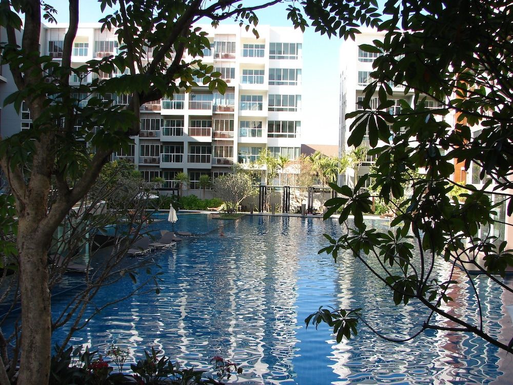 undefined The Seacraze Hua Hin 1br 52m2 Poolview