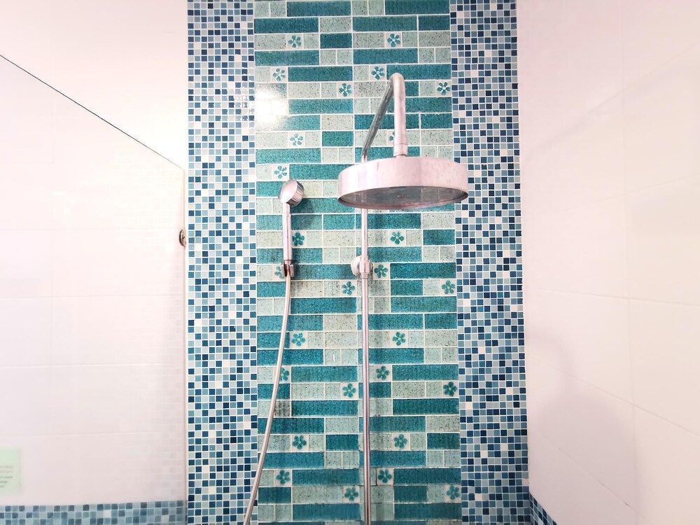 Baan Rabiang Talay Deluxe Double Room, Pool View 13