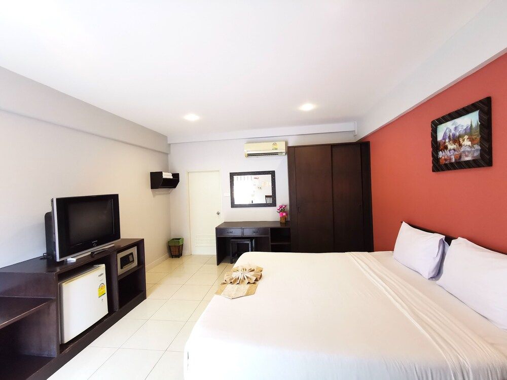 undefined Baan Rabiang Dao 7