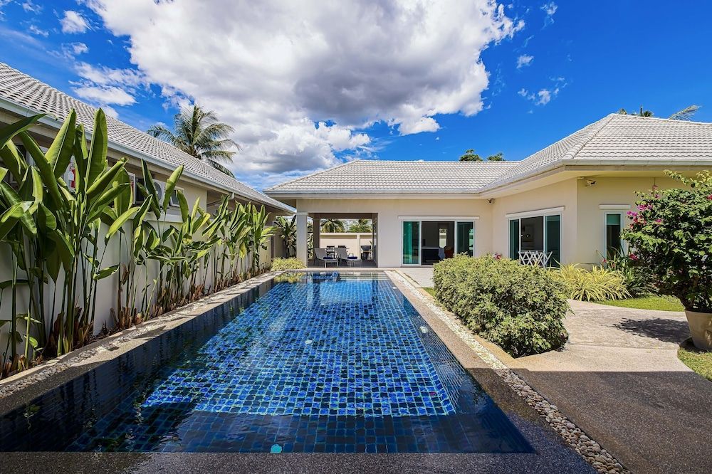undefined Tropical 4 Bedroom Pool Villa L21 7