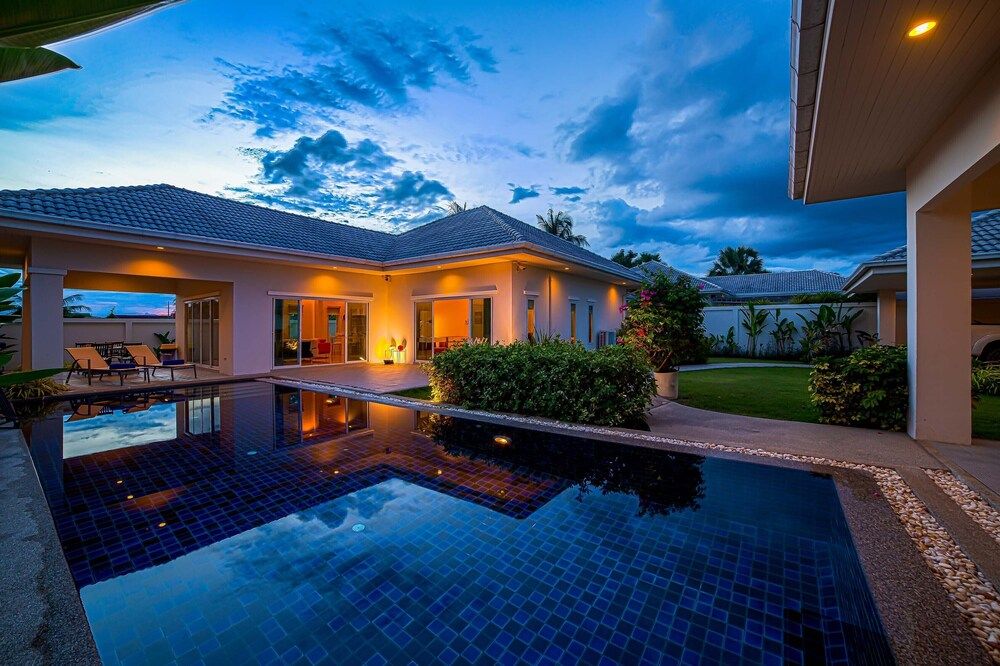 undefined Tropical 4 Bedroom Pool Villa L21 5