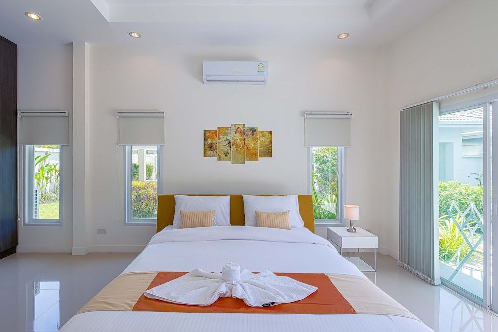 Tropical 4 Bedroom Pool Villa L21 Family Villa 3