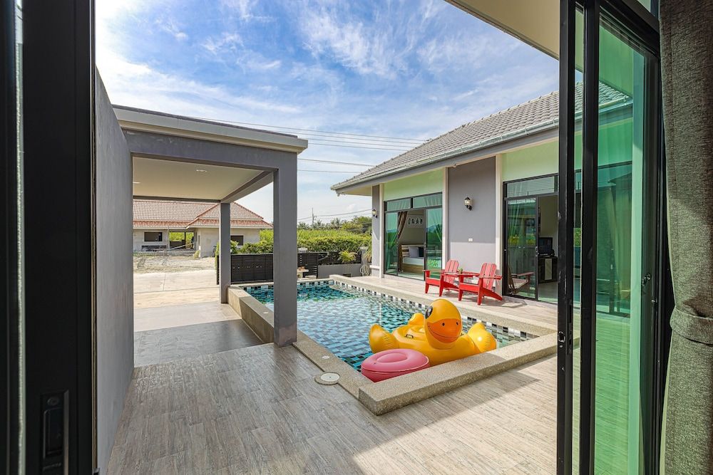 undefined Cozy 3 Bedroom Villa SV