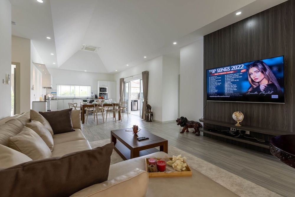 Modern 3 Bedroom Pool Villa MS24 Family Villa 30