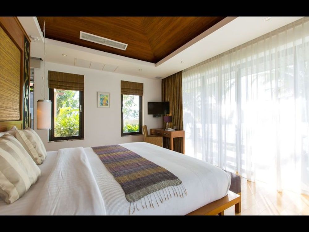 Dasiri Lakefront Villa Premium Villa, 3 Bedrooms, Accessible, Private Pool 3