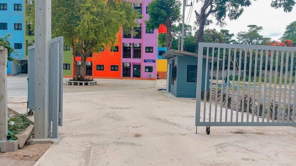 undefined Dinosaur Apartment 2