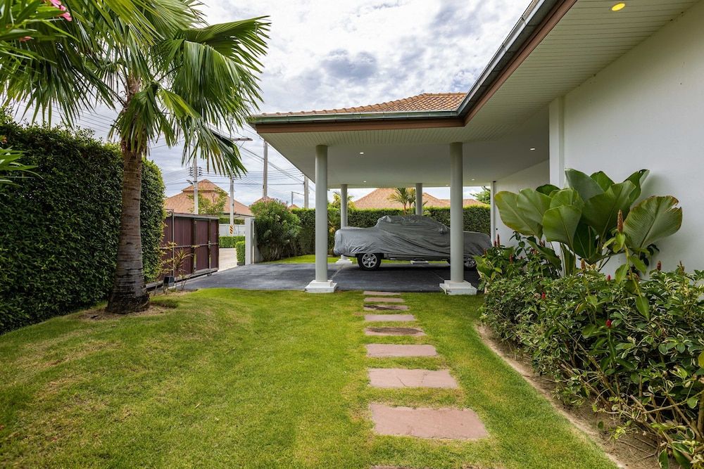 undefined Modern 3 Bedroom Pool Villa MP22 2