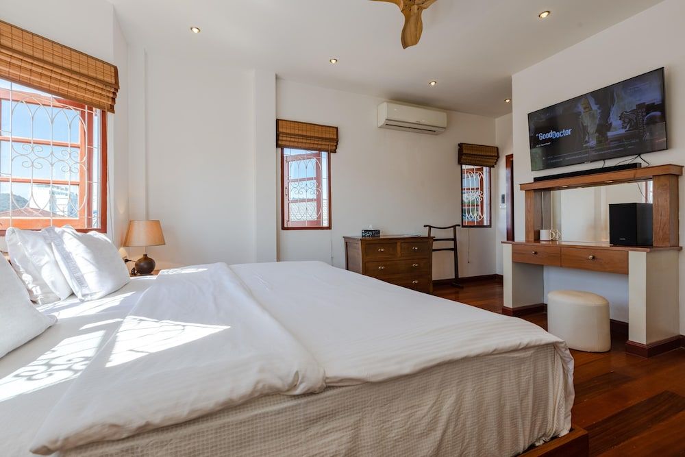 undefined Tropical 6 Bedroom Villa Sanctuary 10