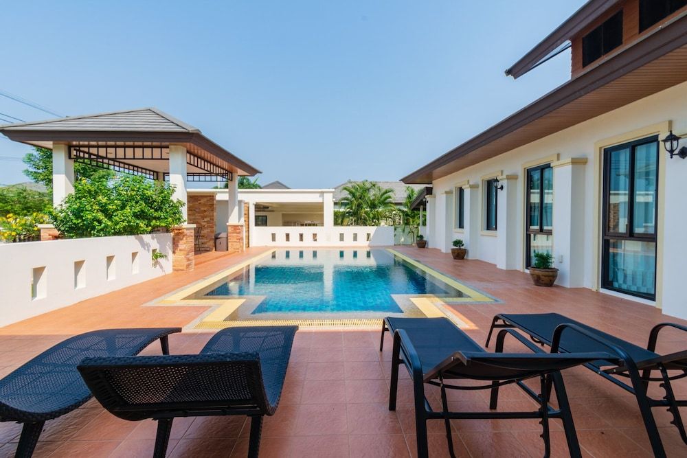undefined Private 4 Bedroom Pool Villa NB6 8