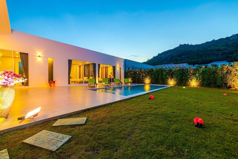 undefined Modern Tropical 4 Bedroom Pool Villa KH-B5 8