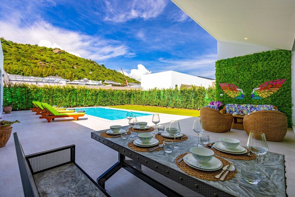 Modern Tropical 4 Bedroom Pool Villa KH-B5 Luxury Villa 70