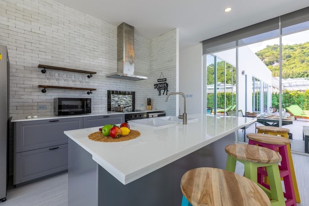 Modern Tropical 4 Bedroom Pool Villa KH-B5 Luxury Villa 46