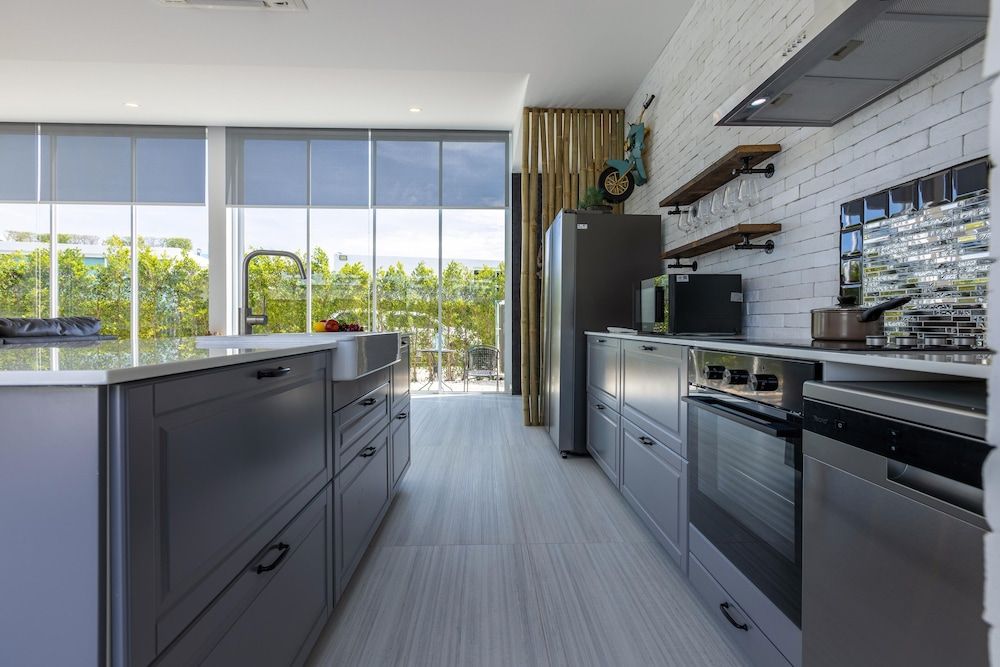 Modern Tropical 4 Bedroom Pool Villa KH-B5 Luxury Villa 40