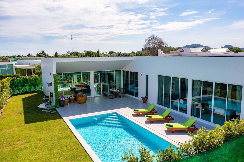 undefined Modern Tropical 4 Bedroom Pool Villa KH-B5 9