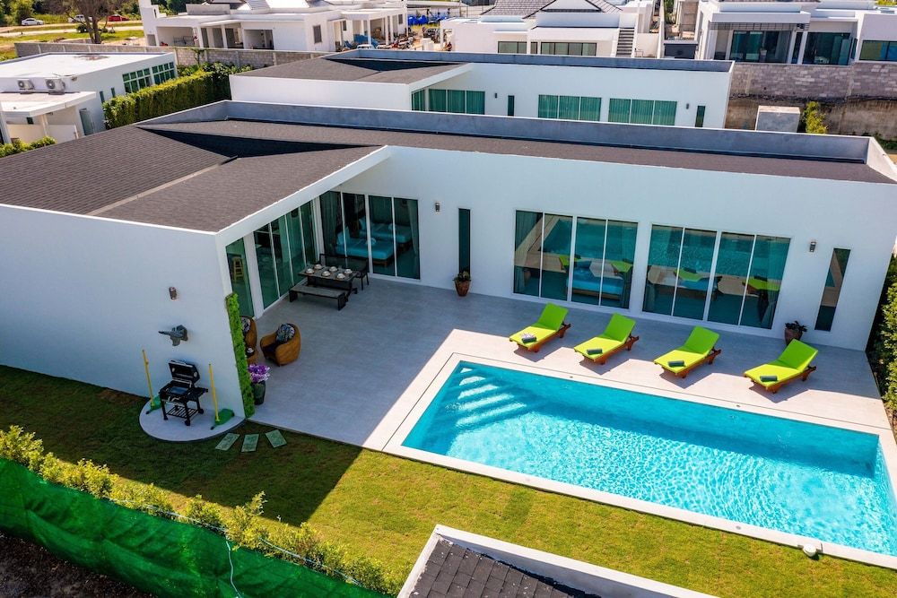 undefined Modern Tropical 4 Bedroom Pool Villa KH-B5 10