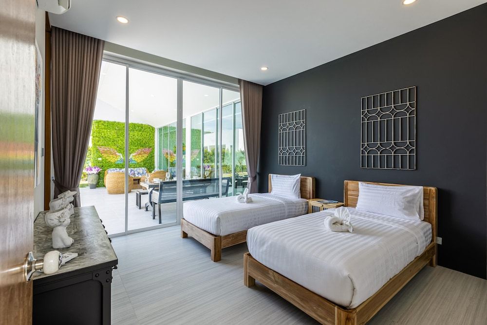 Modern Tropical 4 Bedroom Pool Villa KH-B5 Luxury Villa 35