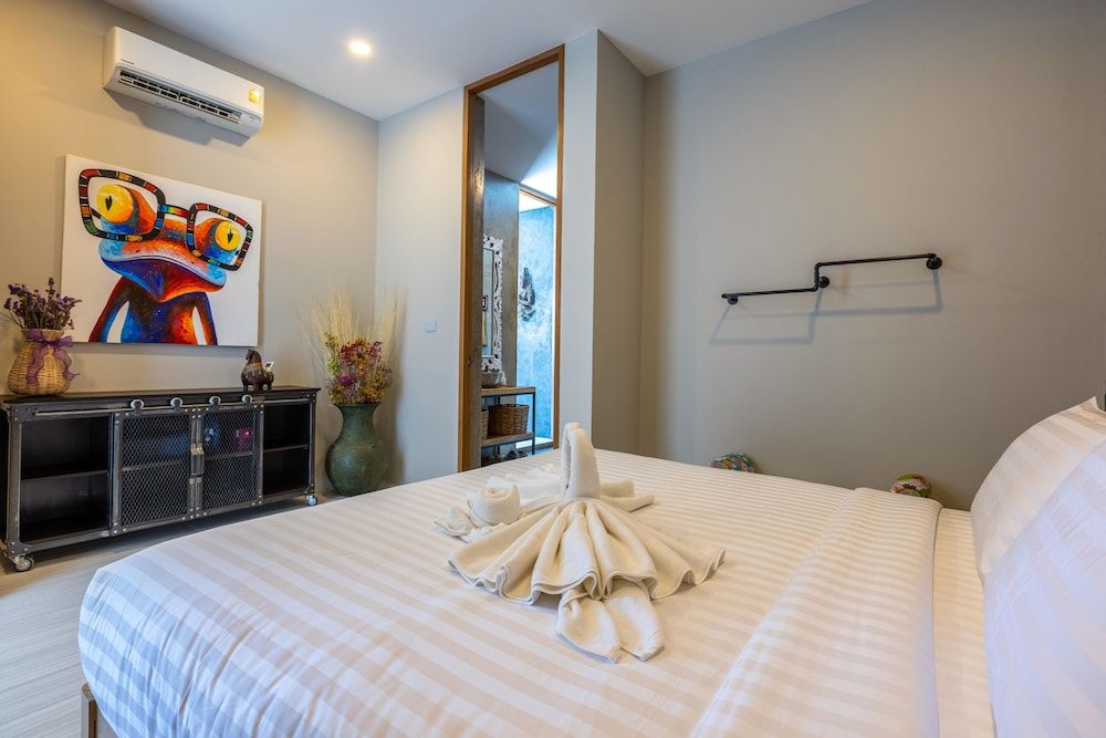 Modern Tropical 4 Bedroom Pool Villa KH-B5 Luxury Villa 10