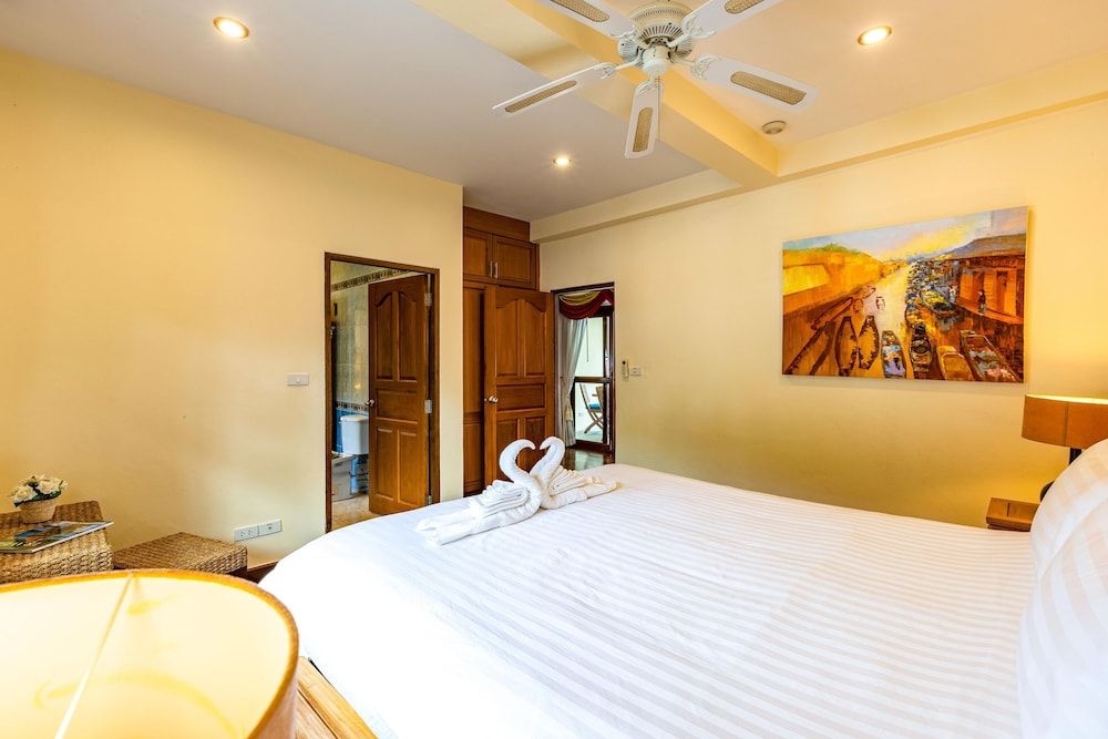 3 BR Pool Villa in Great Location CV3 Deluxe Villa 7